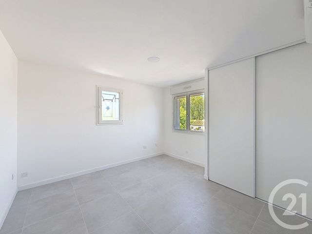 Appartement F4 à louer - 4 pièces - 87.0 m2 - MONTFERRIER SUR LEZ - 34 - LANGUEDOC-ROUSSILLON - Century 21 Vicarello