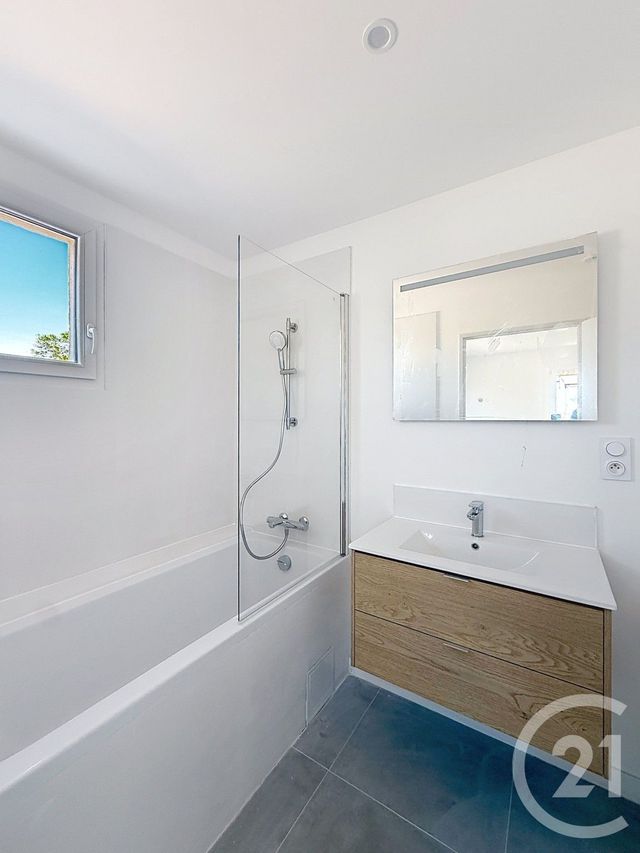 Appartement F4 à louer - 4 pièces - 87.0 m2 - MONTFERRIER SUR LEZ - 34 - LANGUEDOC-ROUSSILLON - Century 21 Vicarello