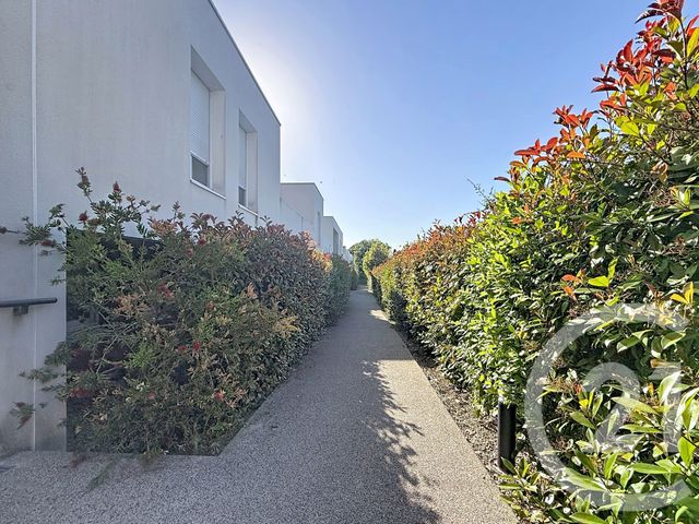 Appartement F2 à vendre - 2 pièces - 36.75 m2 - PRADES LE LEZ - 34 - LANGUEDOC-ROUSSILLON - Century 21 Vicarello