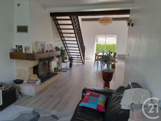maison à louer - 5 pièces - 128.04 m2 - CASTRIES - 34 - LANGUEDOC-ROUSSILLON - Century 21 Vicarello