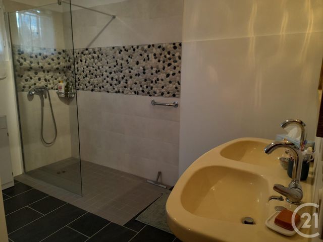 maison à louer - 5 pièces - 128.04 m2 - CASTRIES - 34 - LANGUEDOC-ROUSSILLON - Century 21 Vicarello