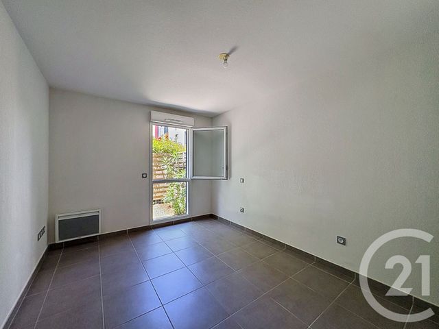 Appartement F3 à vendre - 3 pièces - 57.11 m2 - JUVIGNAC - 34 - LANGUEDOC-ROUSSILLON - Century 21 Vicarello