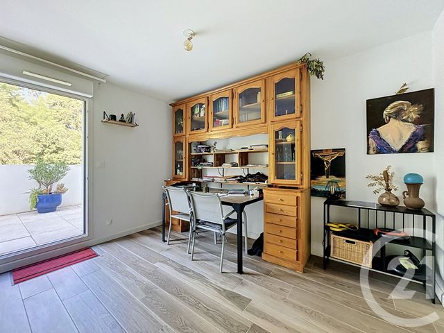 Appartement F3 à vendre - 3 pièces - 80.0 m2 - ST AUNES - 34 - LANGUEDOC-ROUSSILLON - Century 21 Vicarello