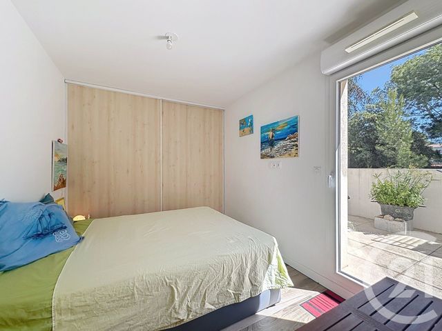 Appartement F3 à vendre - 3 pièces - 80.0 m2 - ST AUNES - 34 - LANGUEDOC-ROUSSILLON - Century 21 Vicarello