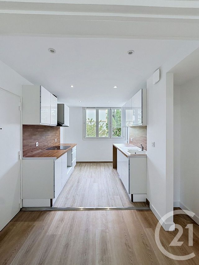Appartement F3 à vendre - 3 pièces - 67.15 m2 - CASTELNAU LE LEZ - 34 - LANGUEDOC-ROUSSILLON - Century 21 Vicarello