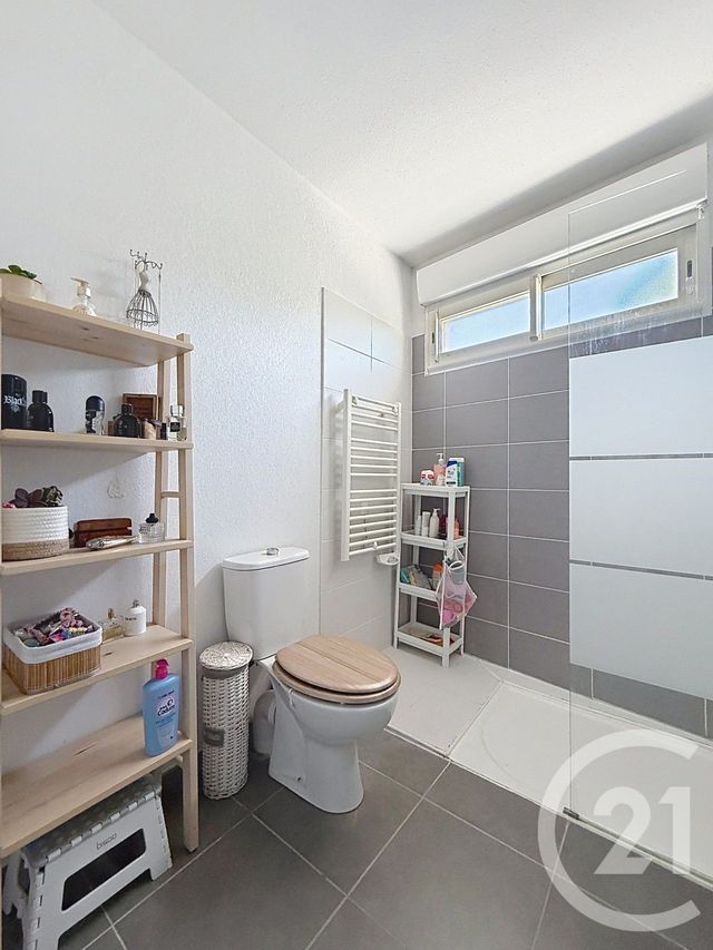Appartement T3 à vendre - 3 pièces - 66.64 m2 - PRADES LE LEZ - 34 - LANGUEDOC-ROUSSILLON - Century 21 Vicarello