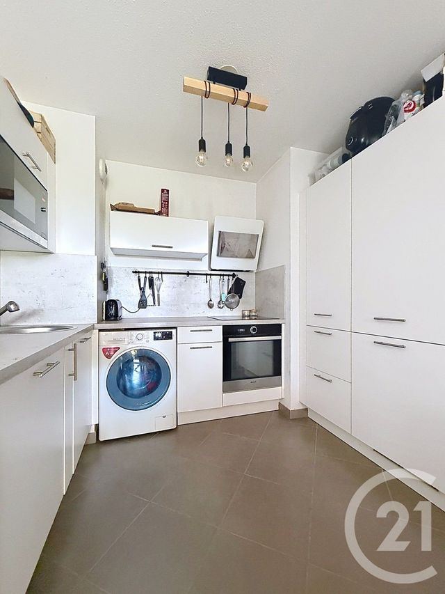 Appartement T3 à vendre - 3 pièces - 66.64 m2 - PRADES LE LEZ - 34 - LANGUEDOC-ROUSSILLON - Century 21 Vicarello