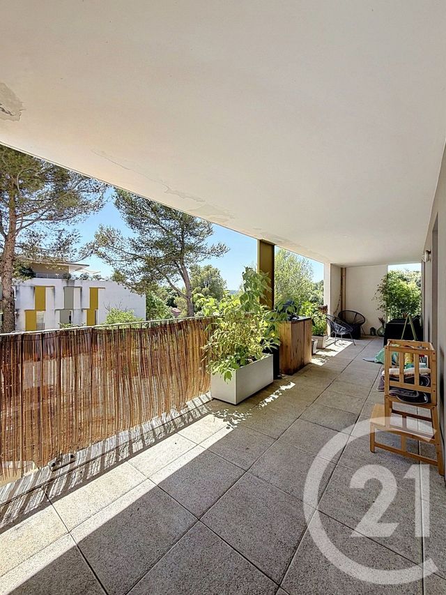 Appartement T3 à vendre - 3 pièces - 66.64 m2 - PRADES LE LEZ - 34 - LANGUEDOC-ROUSSILLON - Century 21 Vicarello