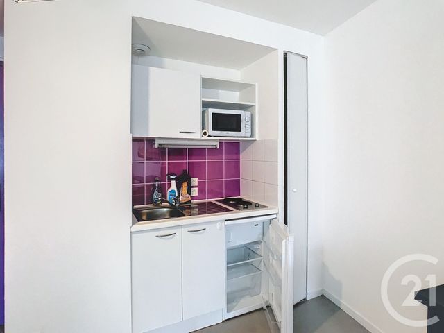 Appartement à louer - 2 pièces - 32.4 m2 - NIMES - 30 - LANGUEDOC-ROUSSILLON - Century 21 Vicarello