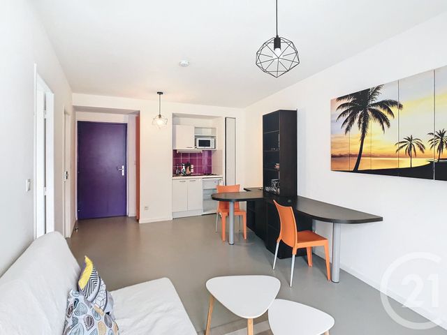 Appartement à louer - 2 pièces - 32.4 m2 - NIMES - 30 - LANGUEDOC-ROUSSILLON - Century 21 Vicarello