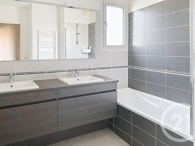 Appartement F4 à vendre - 4 pièces - 85.77 m2 - LATTES - 34 - LANGUEDOC-ROUSSILLON - Century 21 Vicarello