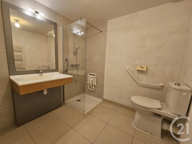 Appartement F1 à louer - 1 pièce - 32.38 m2 - FABREGUES - 34 - LANGUEDOC-ROUSSILLON - Century 21 Vicarello