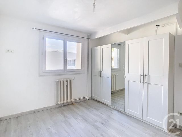 Appartement F3 à louer - 3 pièces - 59.23 m2 - CASTELNAU LE LEZ - 34 - LANGUEDOC-ROUSSILLON - Century 21 Vicarello
