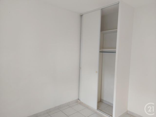 Appartement F3 à louer - 3 pièces - 52.65 m2 - MAUGUIO CARNON - 34 - LANGUEDOC-ROUSSILLON - Century 21 Vicarello