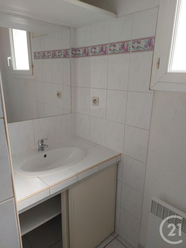 Appartement F3 à louer - 3 pièces - 52.65 m2 - MAUGUIO CARNON - 34 - LANGUEDOC-ROUSSILLON - Century 21 Vicarello