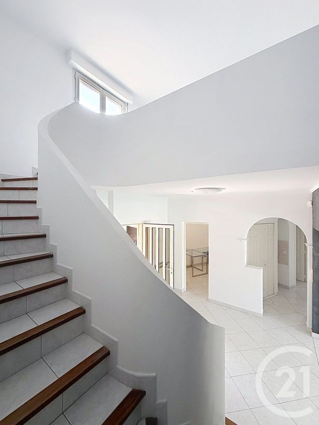 maison à louer - 6 pièces - 194.4 m2 - PEROLS - 34 - LANGUEDOC-ROUSSILLON - Century 21 Vicarello