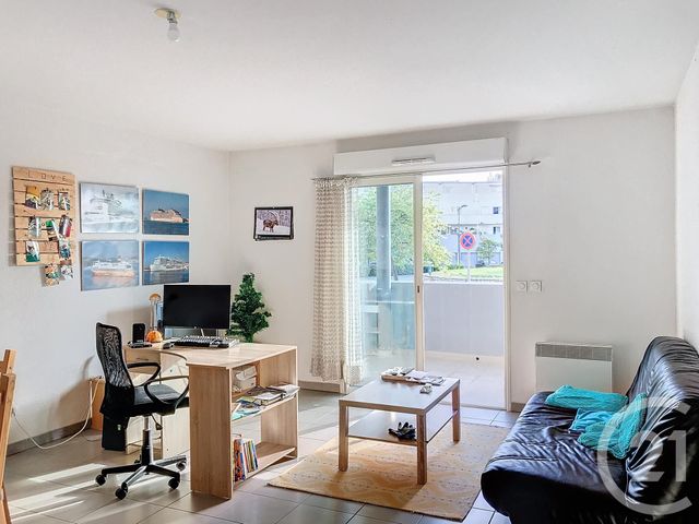Appartement F2 à vendre - 2 pièces - 45.63 m2 - AIMARGUES - 30 - LANGUEDOC-ROUSSILLON - Century 21 Vicarello