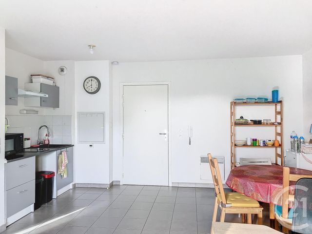 Appartement F2 à vendre - 2 pièces - 45.63 m2 - AIMARGUES - 30 - LANGUEDOC-ROUSSILLON - Century 21 Vicarello