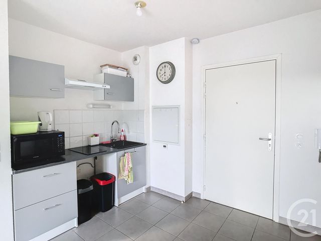 Appartement F2 à vendre - 2 pièces - 45.63 m2 - AIMARGUES - 30 - LANGUEDOC-ROUSSILLON - Century 21 Vicarello