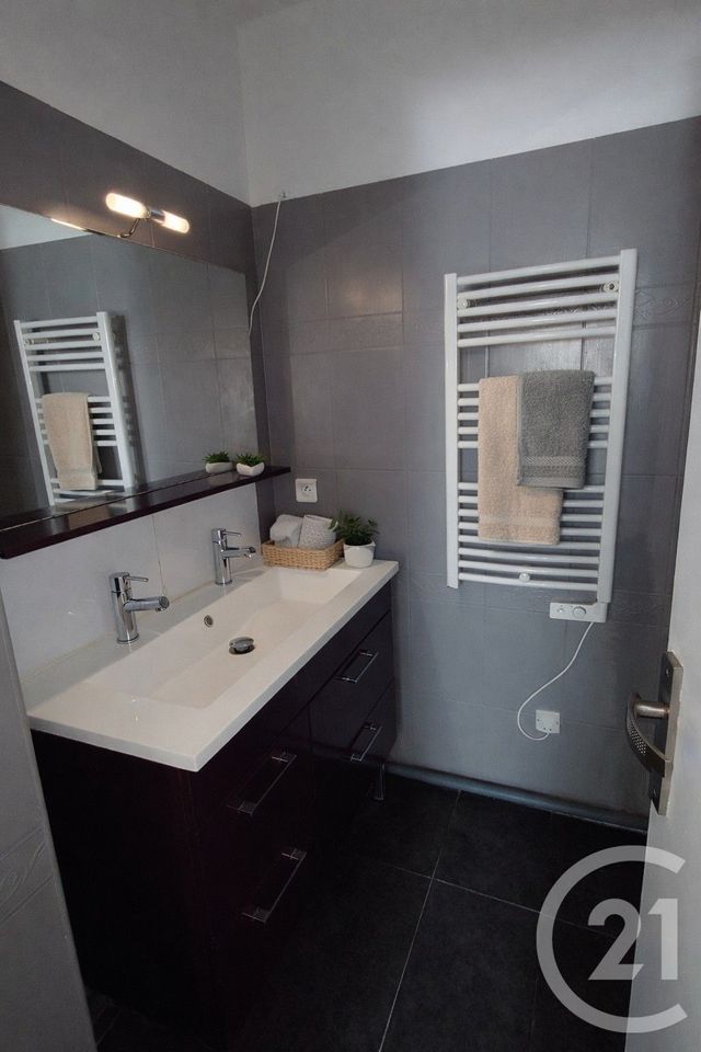 Appartement T5 à vendre - 5 pièces - 78.0 m2 - CASTELNAU LE LEZ - 34 - LANGUEDOC-ROUSSILLON - Century 21 Vicarello