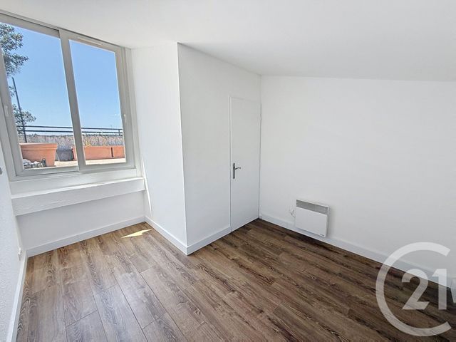 Appartement T5 à vendre - 5 pièces - 78.0 m2 - CASTELNAU LE LEZ - 34 - LANGUEDOC-ROUSSILLON - Century 21 Vicarello