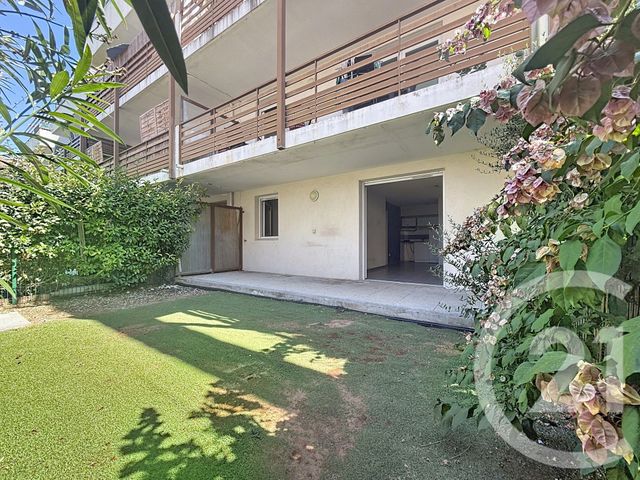 Appartement F2 à vendre None