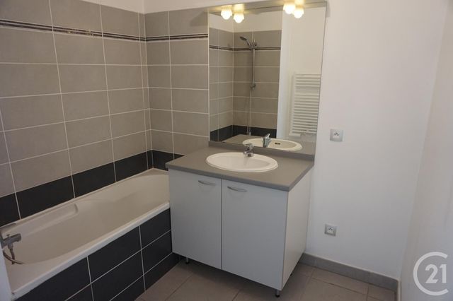 Appartement F3 à louer - 3 pièces - 64.9 m2 - CASTELNAU LE LEZ - 34 - LANGUEDOC-ROUSSILLON - Century 21 Vicarello
