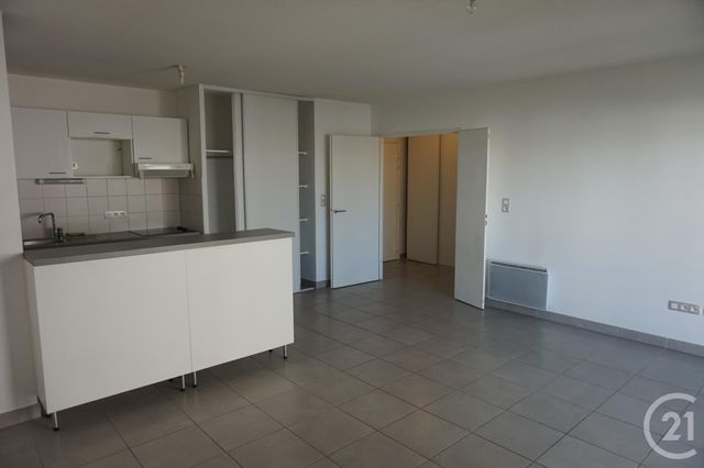 Appartement F3 à louer - 3 pièces - 64.9 m2 - CASTELNAU LE LEZ - 34 - LANGUEDOC-ROUSSILLON - Century 21 Vicarello