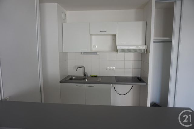 Appartement F3 à louer - 3 pièces - 64.9 m2 - CASTELNAU LE LEZ - 34 - LANGUEDOC-ROUSSILLON - Century 21 Vicarello