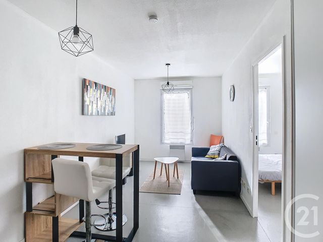 Appartement F2 à louer - 2 pièces - 29.47 m2 - NIMES - 30 - LANGUEDOC-ROUSSILLON - Century 21 Vicarello