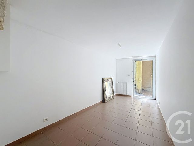 Appartement F3 à louer - 3 pièces - 67.11 m2 - LANSARGUES - 34 - LANGUEDOC-ROUSSILLON - Century 21 Vicarello