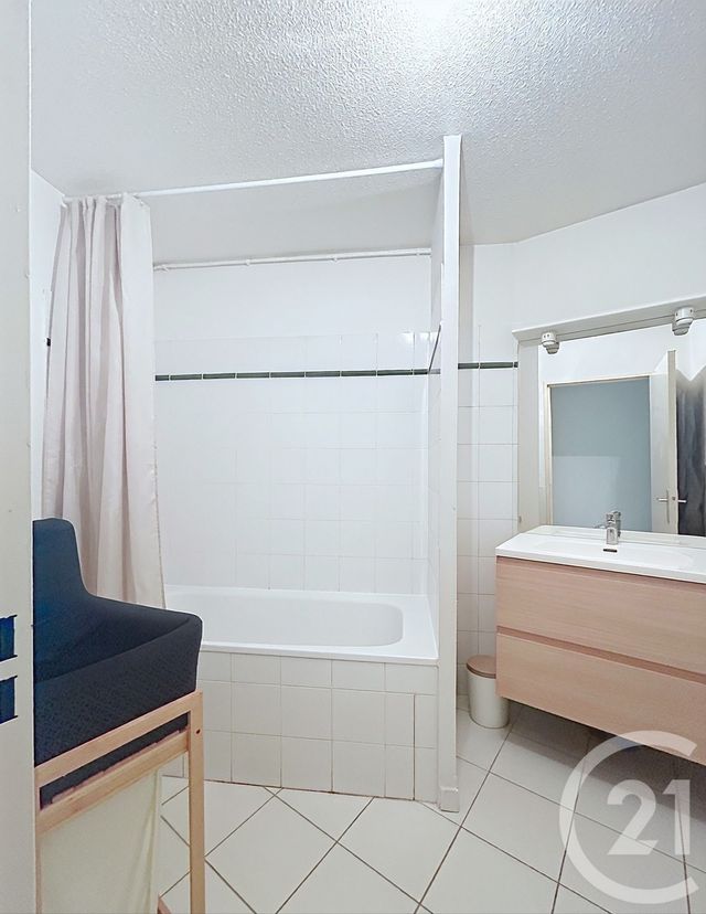 Appartement T2 à vendre - 2 pièces - 49.05 m2 - MONTPELLIER - 34 - LANGUEDOC-ROUSSILLON - Century 21 Vicarello
