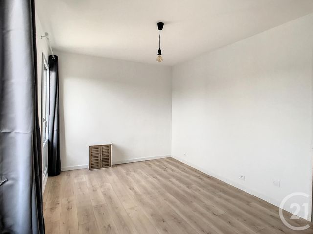 Appartement F4 à louer - 4 pièces - 87.1 m2 - CASTELNAU LE LEZ - 34 - LANGUEDOC-ROUSSILLON - Century 21 Vicarello