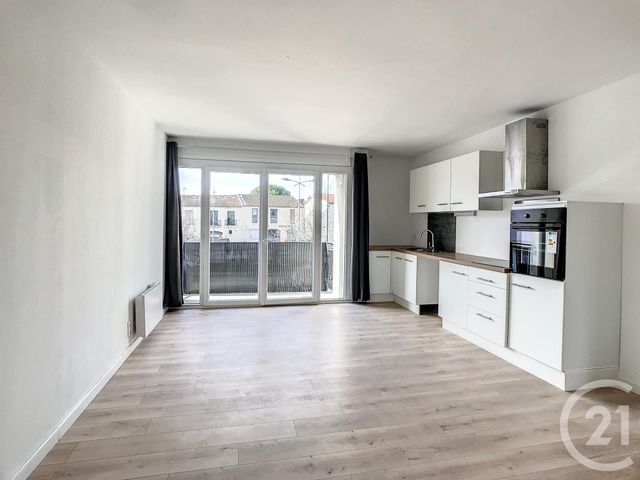 Appartement F4 à louer - 4 pièces - 87.1 m2 - CASTELNAU LE LEZ - 34 - LANGUEDOC-ROUSSILLON - Century 21 Vicarello