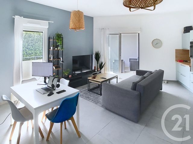 Appartement F3 à vendre - 3 pièces - 62.3 m2 - CASTELNAU LE LEZ - 34 - LANGUEDOC-ROUSSILLON - Century 21 Vicarello