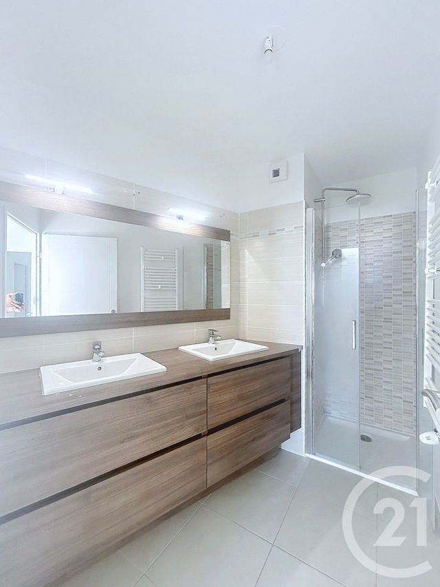 Appartement T4 à vendre - 4 pièces - 112.4 m2 - LE CRES - 34 - LANGUEDOC-ROUSSILLON - Century 21 Vicarello