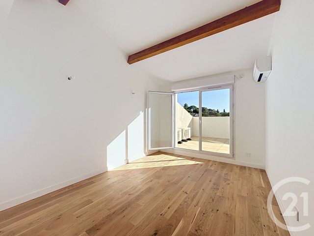 Appartement F3 à vendre - 3 pièces - 81.0 m2 - CASTELNAU LE LEZ - 34 - LANGUEDOC-ROUSSILLON - Century 21 Vicarello