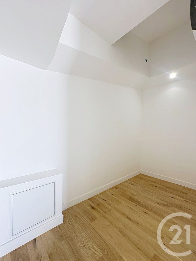 Appartement F3 à vendre - 3 pièces - 81.0 m2 - CASTELNAU LE LEZ - 34 - LANGUEDOC-ROUSSILLON - Century 21 Vicarello