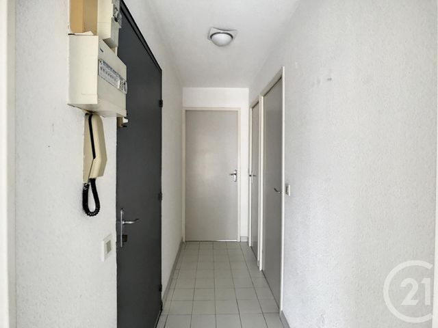 Appartement T2 à louer - 2 pièces - 46.8 m2 - MAUGUIO CARNON - 34 - LANGUEDOC-ROUSSILLON - Century 21 Vicarello
