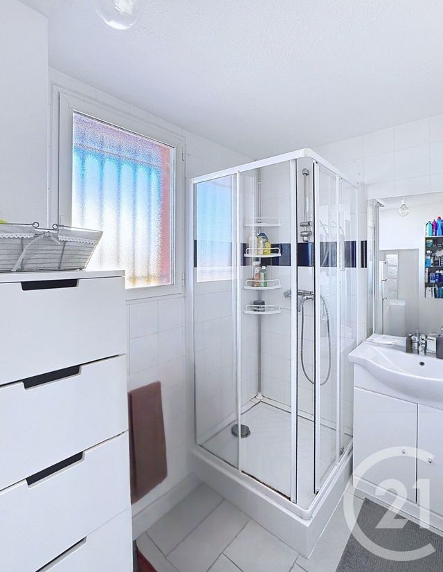 Appartement F4 à vendre - 4 pièces - 86.56 m2 - CASTELNAU LE LEZ - 34 - LANGUEDOC-ROUSSILLON - Century 21 Vicarello