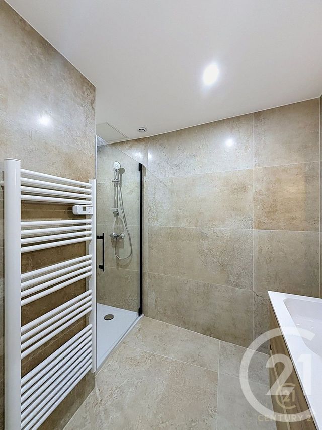Appartement T4 à louer - 4 pièces - 98.85 m2 - MONTPELLIER - 34 - LANGUEDOC-ROUSSILLON - Century 21 Vicarello