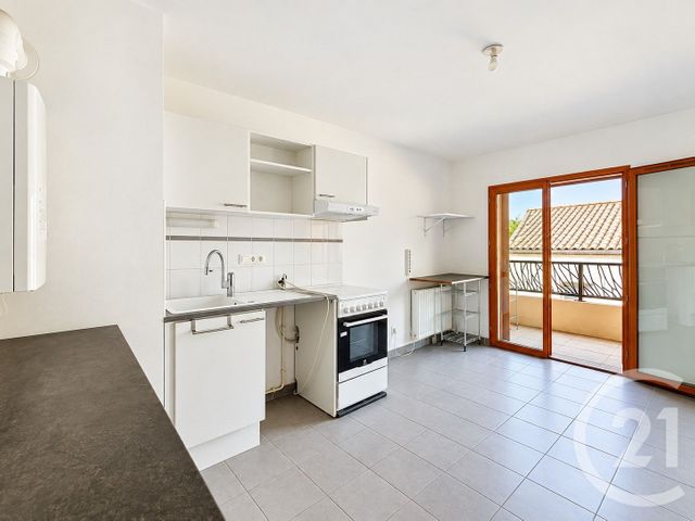 Appartement F3 à vendre - 3 pièces - 74.33 m2 - CASTELNAU LE LEZ - 34 - LANGUEDOC-ROUSSILLON - Century 21 Vicarello