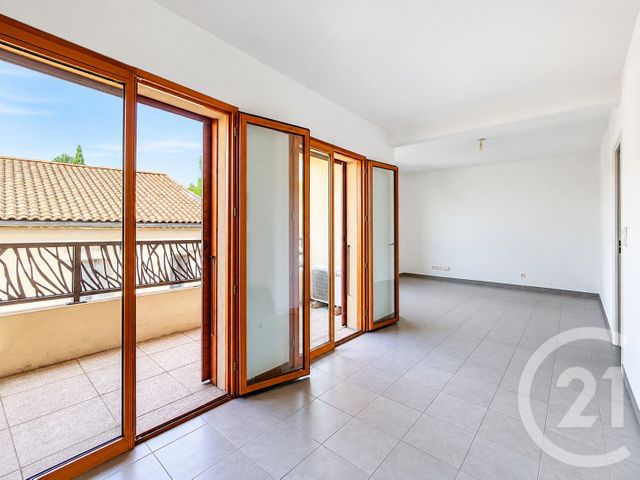 Appartement F3 à vendre - 3 pièces - 74.33 m2 - CASTELNAU LE LEZ - 34 - LANGUEDOC-ROUSSILLON - Century 21 Vicarello