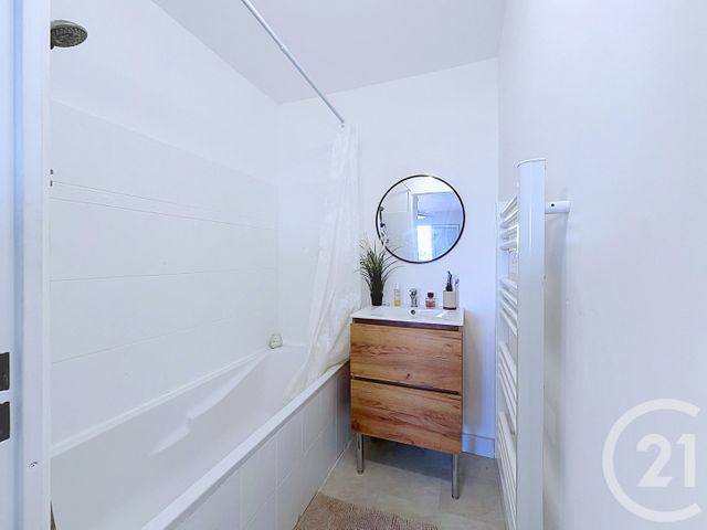 Appartement T2 à vendre - 2 pièces - 33.8 m2 - MONTPELLIER - 34 - LANGUEDOC-ROUSSILLON - Century 21 Vicarello