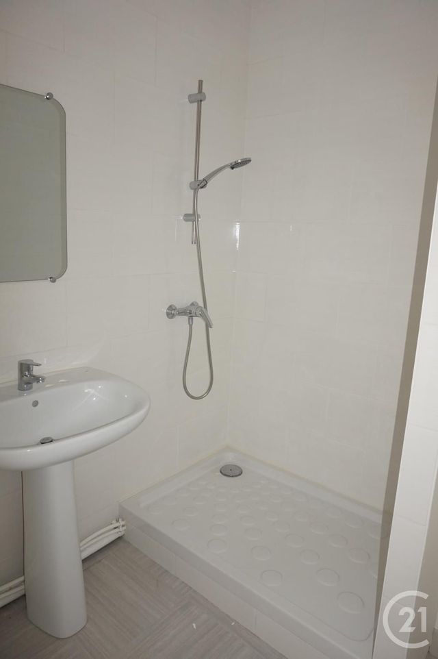 Appartement F3 à louer - 3 pièces - 54.35 m2 - CASTELNAU LE LEZ - 34 - LANGUEDOC-ROUSSILLON - Century 21 Vicarello