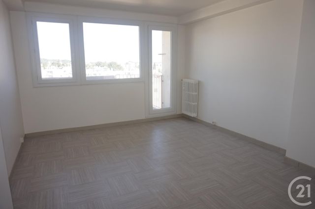 Appartement F3 à louer - 3 pièces - 54.35 m2 - CASTELNAU LE LEZ - 34 - LANGUEDOC-ROUSSILLON - Century 21 Vicarello
