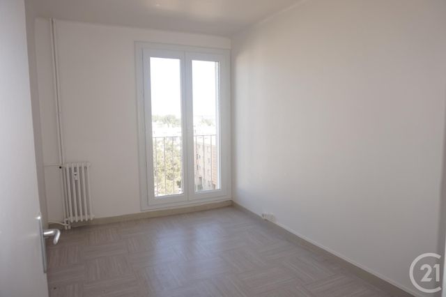 Appartement F3 à louer - 3 pièces - 54.35 m2 - CASTELNAU LE LEZ - 34 - LANGUEDOC-ROUSSILLON - Century 21 Vicarello