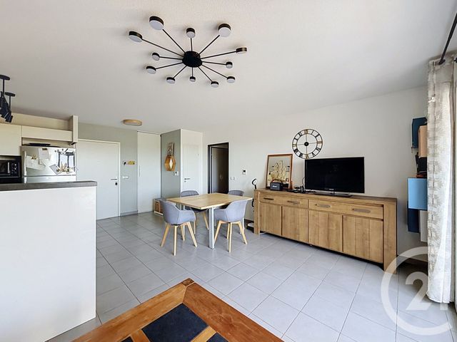Appartement F4 à vendre - 4 pièces - 79.59 m2 - JUVIGNAC - 34 - LANGUEDOC-ROUSSILLON - Century 21 Vicarello