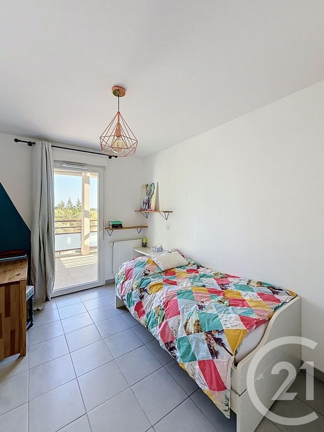 Appartement F4 à vendre - 4 pièces - 79.59 m2 - JUVIGNAC - 34 - LANGUEDOC-ROUSSILLON - Century 21 Vicarello