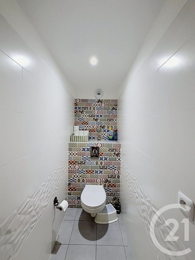 Appartement F4 à vendre - 4 pièces - 79.59 m2 - JUVIGNAC - 34 - LANGUEDOC-ROUSSILLON - Century 21 Vicarello